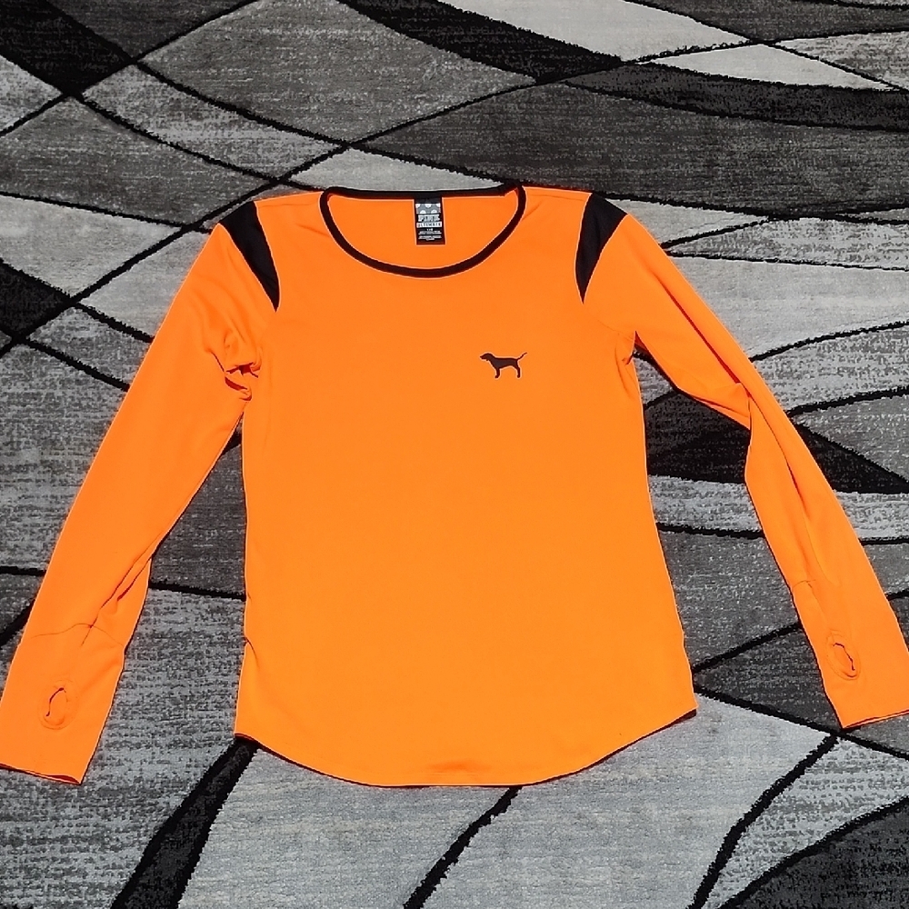 VS PINK 2015 ULTIMATE NEON ORANGE DOG LOGO THUMB-HOLE LONG-SLEEVED SHIRT